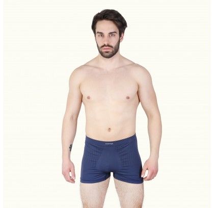 Seamless men's boxer shorts